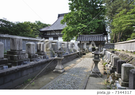 初夏の酒田・淨福寺　本間家菩提　 7344317