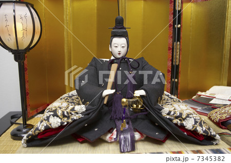 「ひな人形」男雛の正面全身 7345382