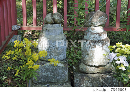 岩手県　平泉・千手堂　源義経公妻子の墓 7346003