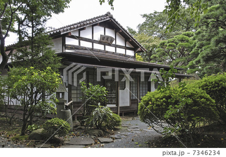 初秋の盛岡・旧南部伯爵家別邸庭園　聖風閣 7346234