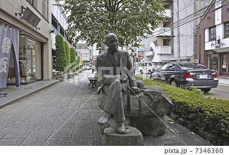 初秋の盛岡・いーはとーぶアベニュー材木町の通り 7346360