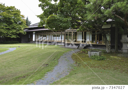 初秋の盛岡・旧南部伯爵家別邸庭園 7347027