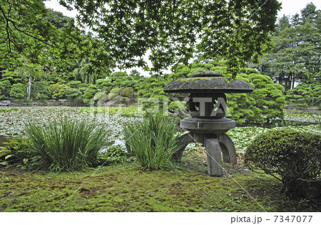 初秋の盛岡・旧南部伯爵家別邸庭園 7347077