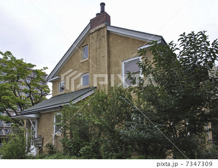 初秋の盛岡・旧宣教師館 7347309