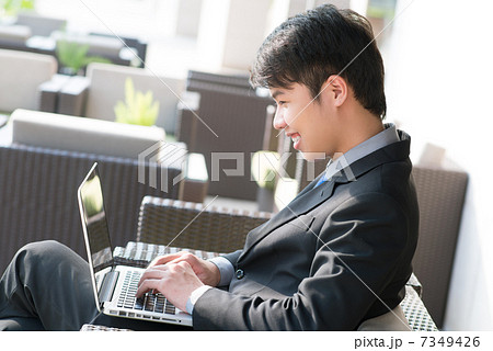 Joyful worker Joyful worker 7349426