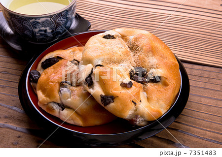 黒豆パン 7351483