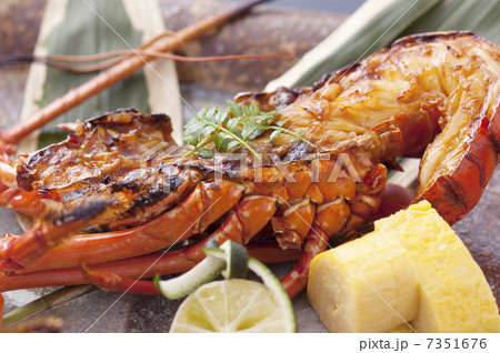 伊勢海老の料理 7351676