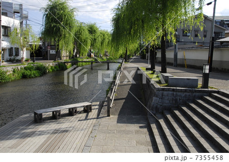 京都白川の風景 7355458