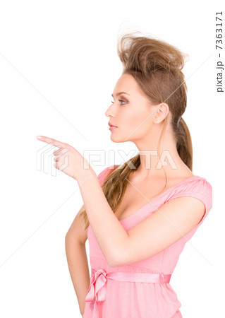 woman pointing her finger woman pointing her finger 7363171