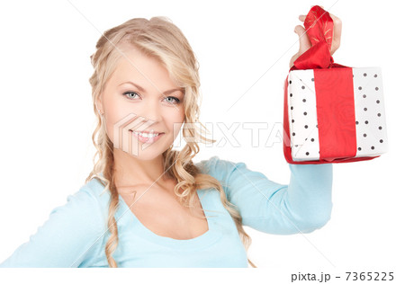 happy girl with gift box 7365225