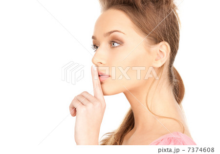 finger on lips 7374608