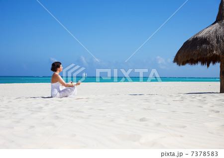 meditation on the beach 7378583