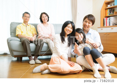 家族 7382010