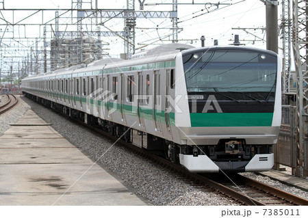 JR E233系7000番台電車　埼京線 7385011