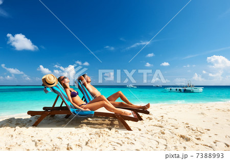 Couple on a beach 7388993