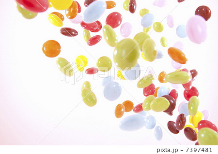 飛び上がるチョコレート 7397481