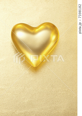 金のハート 7398182