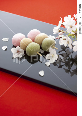 三色団子 7399400