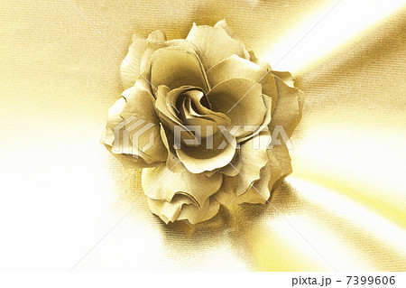 金のバラ 7399606