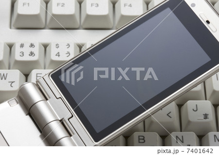 携帯電話 7401642