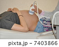 妊婦のエコー検診　産婦人科 7403866