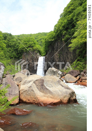 妙高高原 初夏の苗名の滝 妙高高原 初夏の苗名の滝 7408081