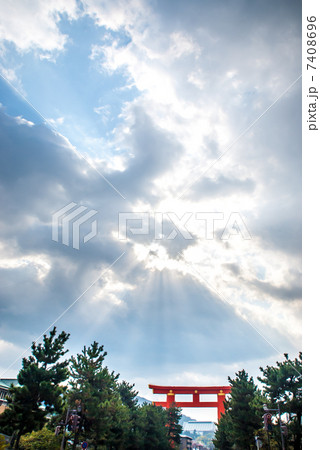 平安神宮　大鳥居 7408696