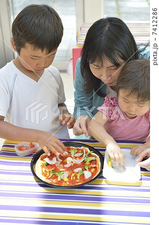ピザ 7412286