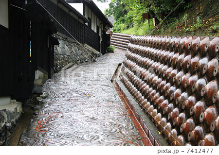 常滑 雨のやきもの散歩道 常滑 雨のやきもの散歩道 7412477