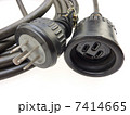 極太の電源ケーブル 7414665