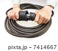 極太の電源ケーブル 7414667