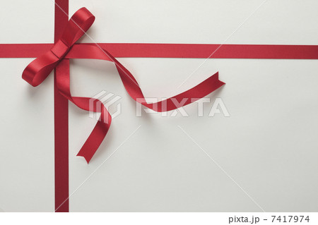 プレゼントのリボン 7417974