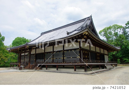 仁和寺の金堂 仁和寺の金堂 7421052