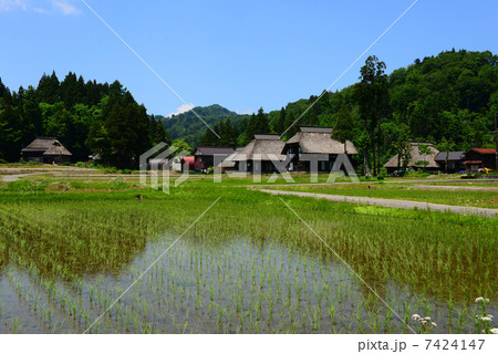 かやぶきの家 7424147