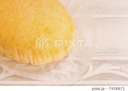 日本の菓子パン・蒸しケーキ 7436671