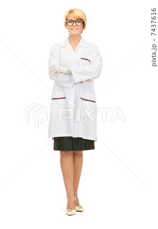 attractive female doctor 7437616