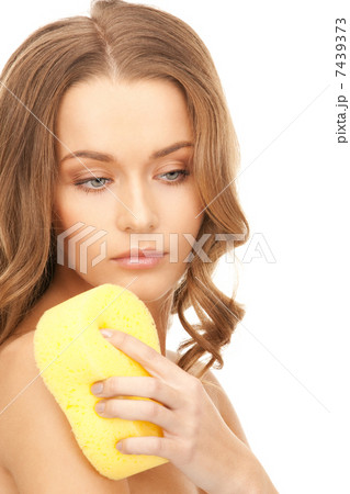 beautiful woman with sponge 7439373