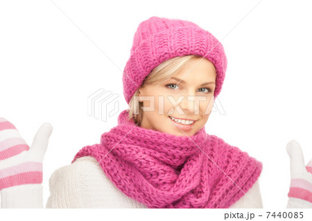 beautiful woman in winter hat 7440085