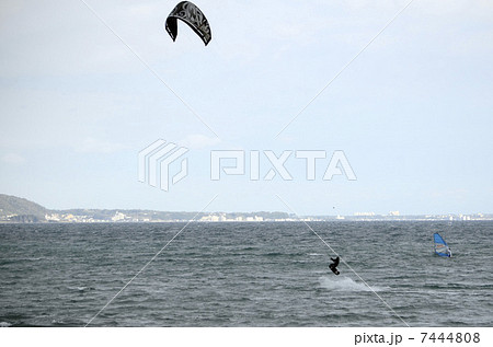 カイトサーフィン 7444808