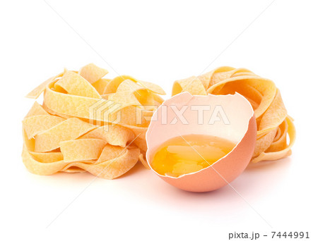 Italian egg pasta fettuccine nest 7444991