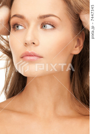 beautiful woman beautiful woman 7447345