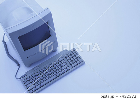 古いパソコン 7452572