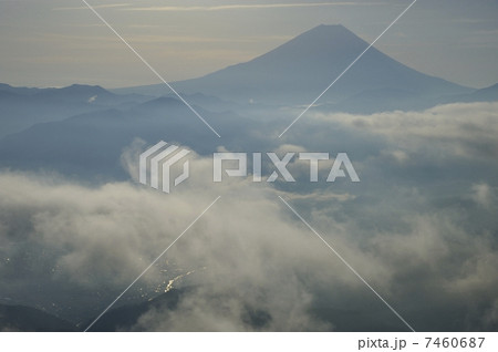 富士山と雲海 7460687