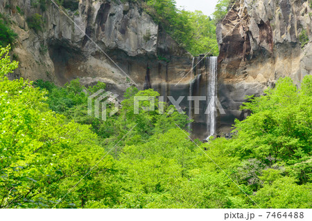 インクラの滝 7464488