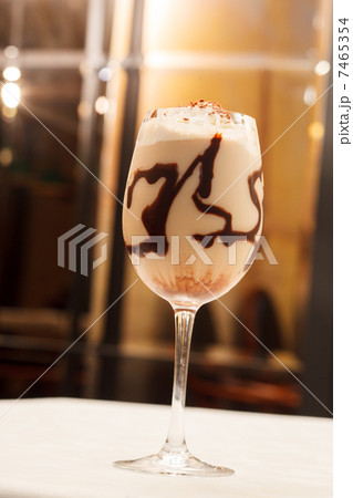 cold fresh ice coffee with chocolate close up cold fresh ice coffee with chocolate close up 7465354