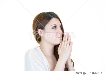 祈る女性 祈る女性 7466934