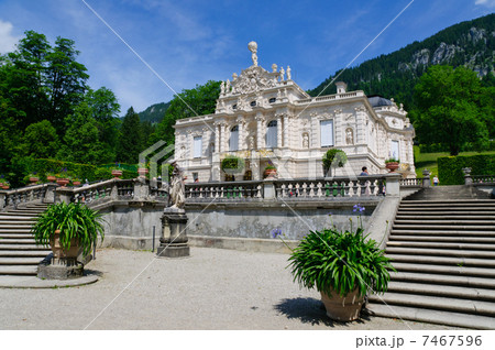 ドイツ　リンダーホーフ城 7467596