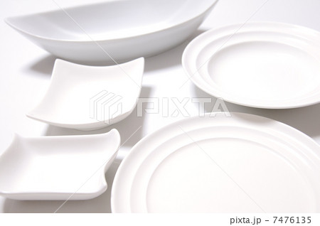 白い食器 7476135