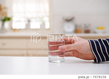 一杯の水 7479156