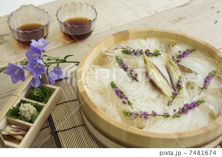 そうめん 7481674